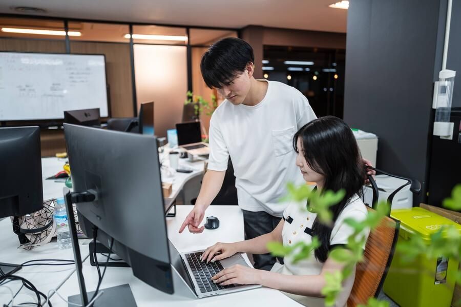 株式会社WEBY