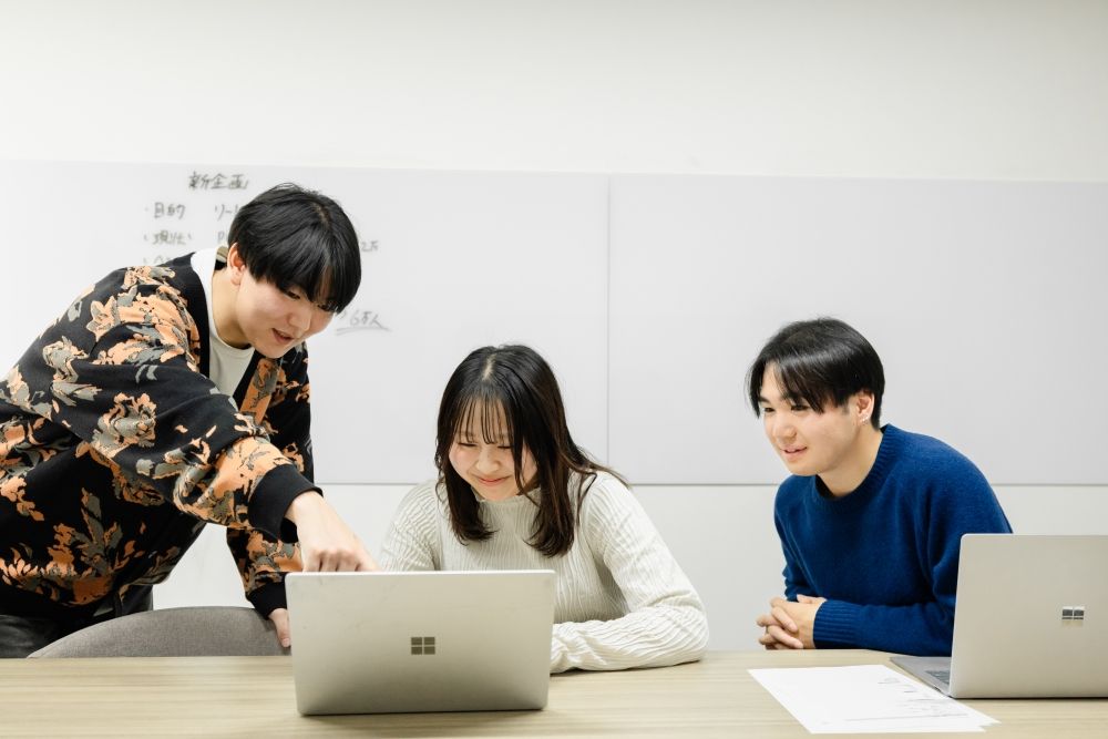 株式会社アットオフィス